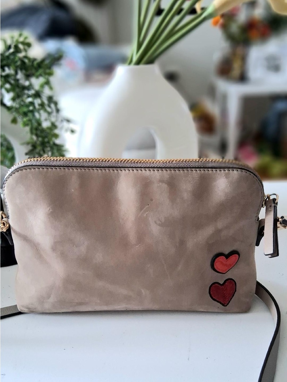 TORY BURCH PEACE LOVE CROSSBODY BAG EXC CONDITION - Picture 7 of 12